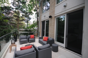 Phantom Motorized Retractable Screens of Philadelphia Serving Delaware and Philadelphia Doors Windows Large Openings Professionally Installed Expert Service